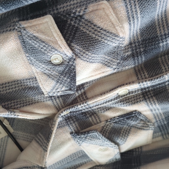 Thread & Supply fleece shacket - Picture 3 of 7